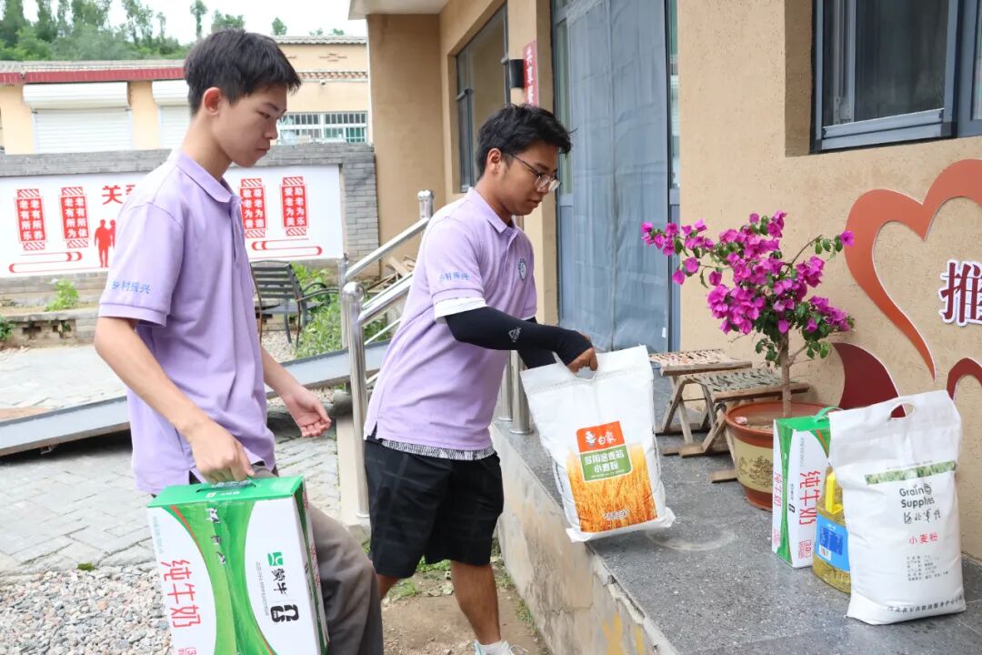 情暖顧家臺，青春慰鄉鄰——經濟學院三下鄉實踐團走訪慰問鄉村老年群眾