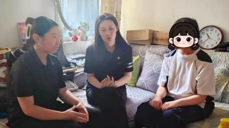步履赴家訪，溫情潤藝心——藝術學院暑期家訪暖心進行時