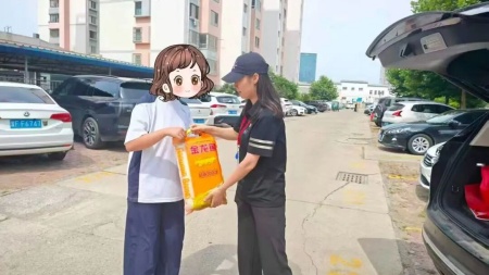 步履赴家訪，溫情潤藝心——藝術學院暑期家訪暖心進行時