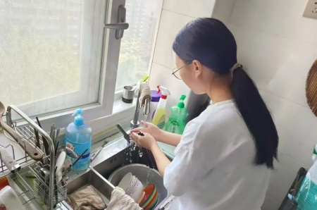 孝老愛親踐于行，感恩于心——藝術學院素質養成教育實踐活動