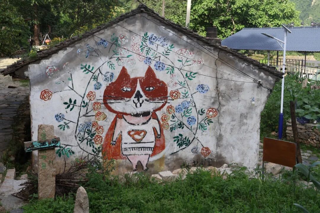 以青春創意盤活古村！校地共建助力貓村走上藝術振興路