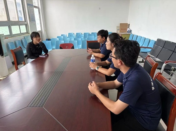 智播惠農 實干興鄉｜保定理工學院管理科學與工程學院2026年暑期“三下鄉”實踐團走進定興農業示范基地開展直播助農實踐