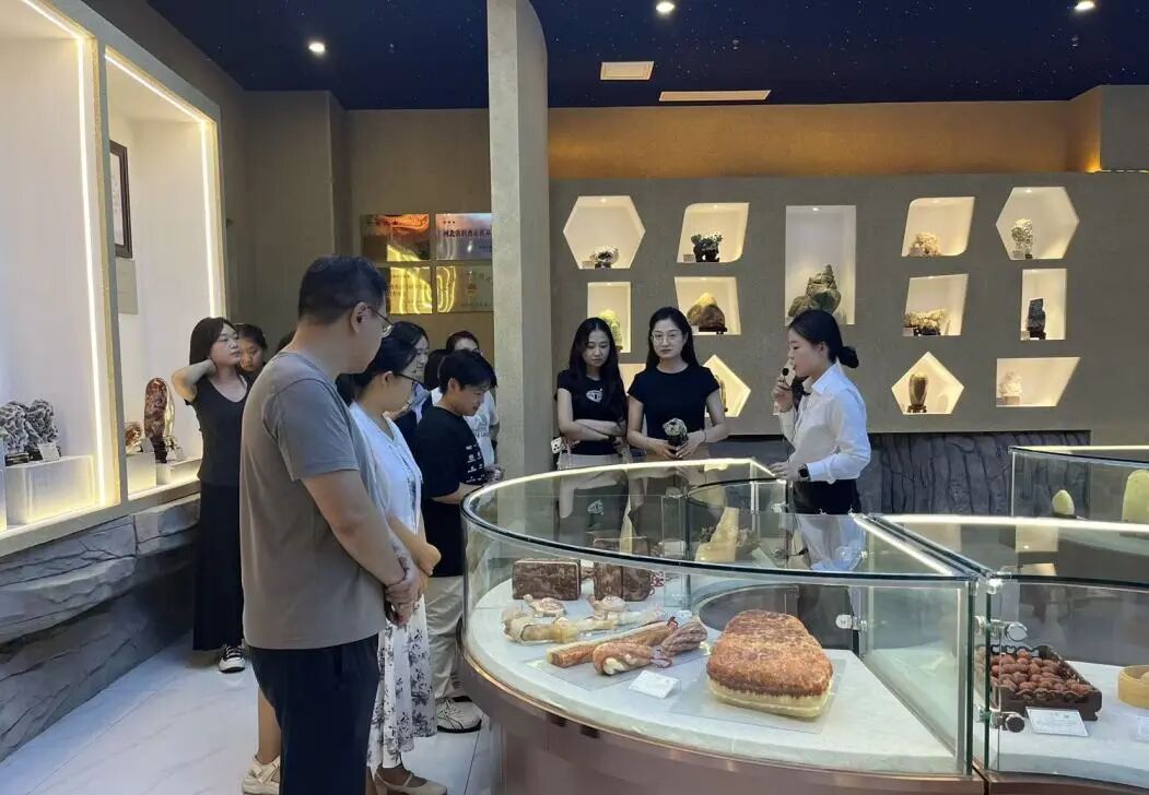 薪火相傳?蓄力啟航｜保定理工學院2026年新入職教師完成崗前培訓