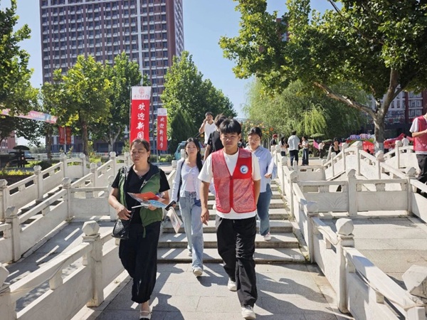 金秋迎學(xué)子 篤行赴新途|管理科學(xué)與工程學(xué)院2026級新生開啟大學(xué)新征程
