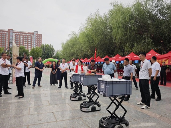 心系萌新 深耕服務｜校領導蒞臨我院迎新現場視察指導工作