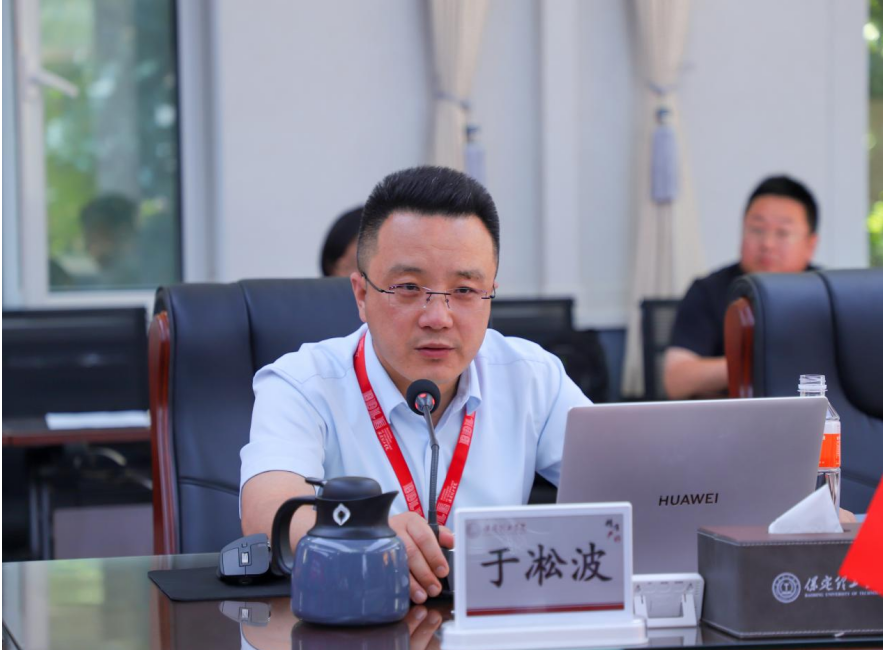 我校召開2026-2027學(xué)年第一學(xué)期老生期初教學(xué)準(zhǔn)備會(huì)