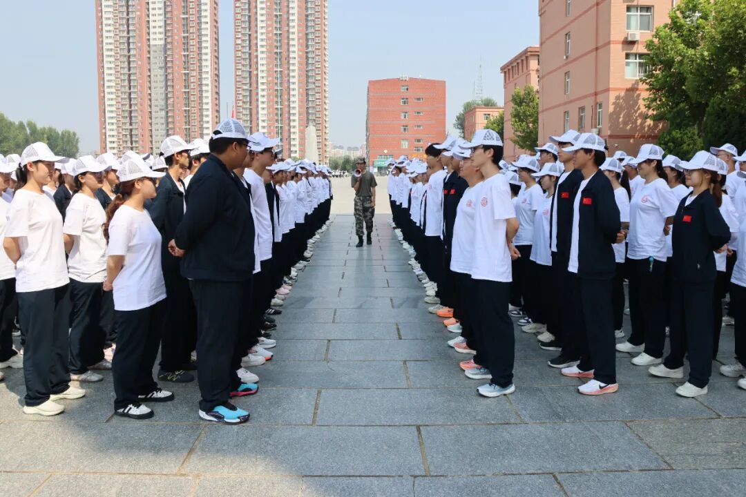 情暖軍訓，愛心補給——康復醫學院設立軍訓愛心補給站